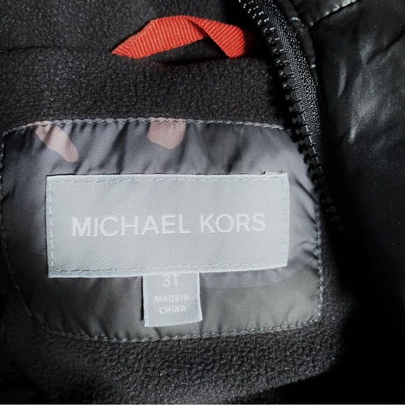 Michael Kors Boys 3T Puffer Jacket Black Camo Hooded Winter Coat - Picture 7 of 9